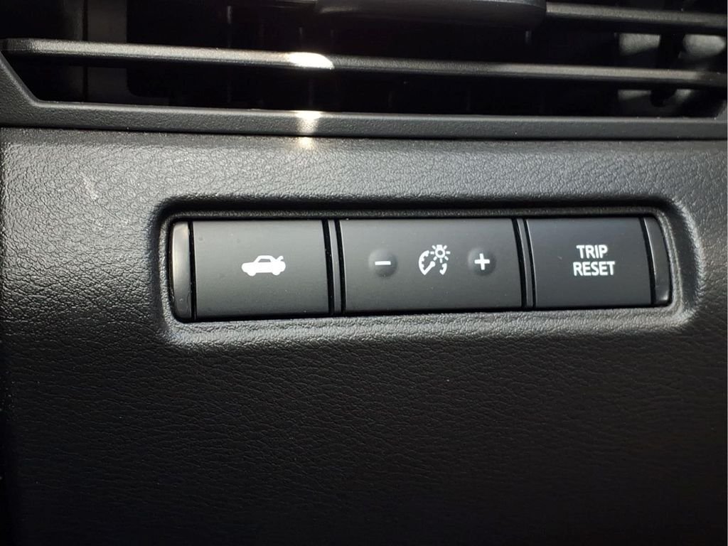 2025 Nissan Altima SV - Photo 19