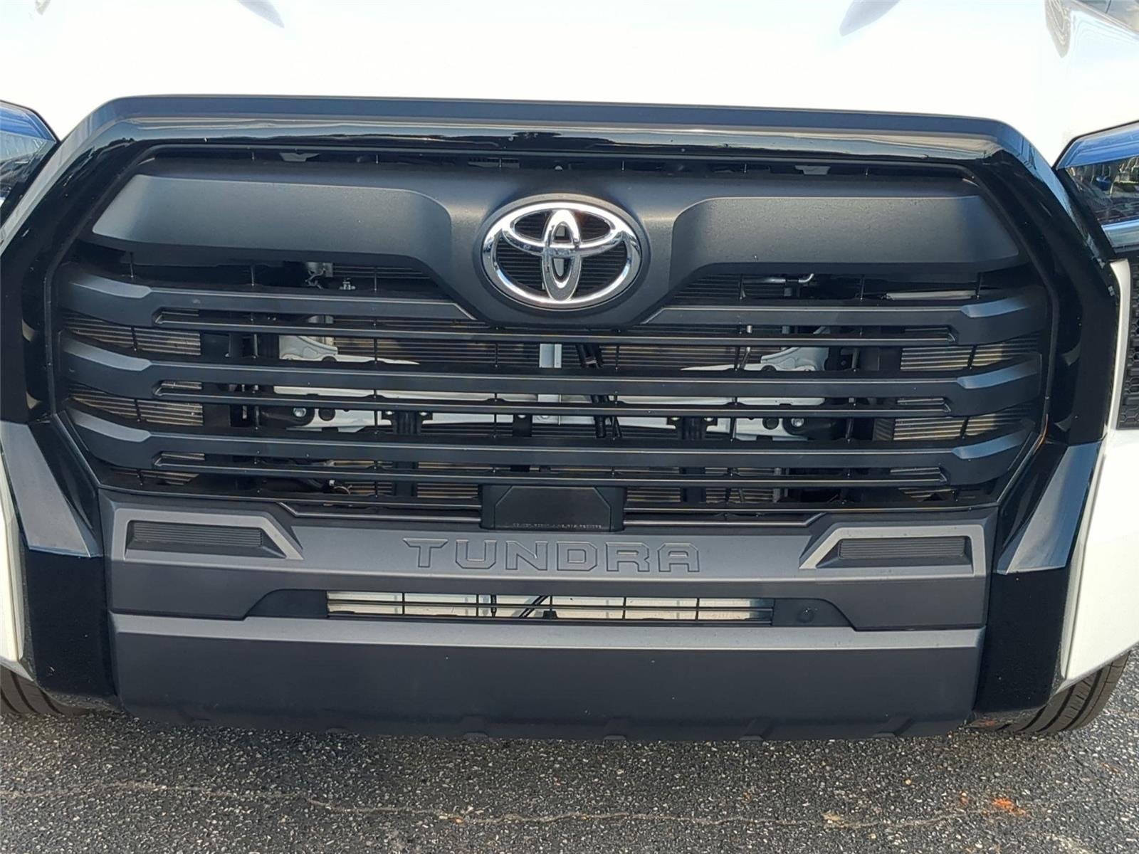 Used 2026 Ice Cap Toyota SR image 14