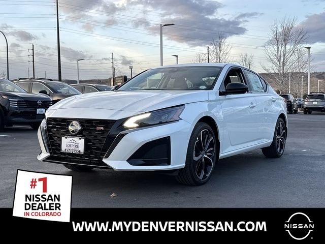 New 2025 Pearl White TriCoat Nissan 2.5 SR image 5