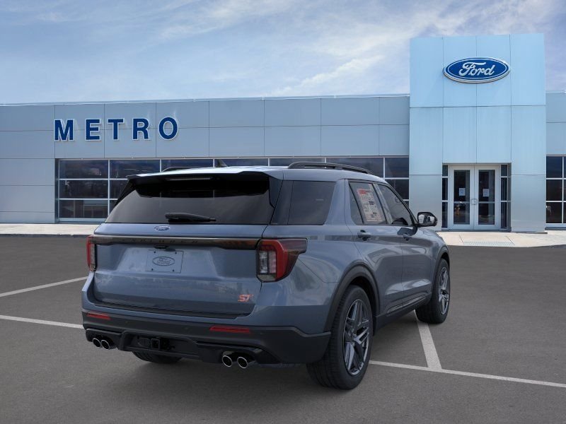 2026 Ford Explorer ST - Photo 8