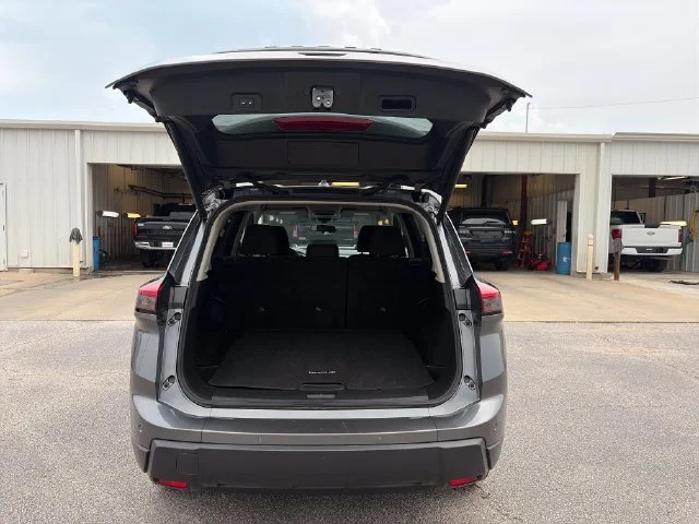 2025 Nissan Rogue SV - Photo 22