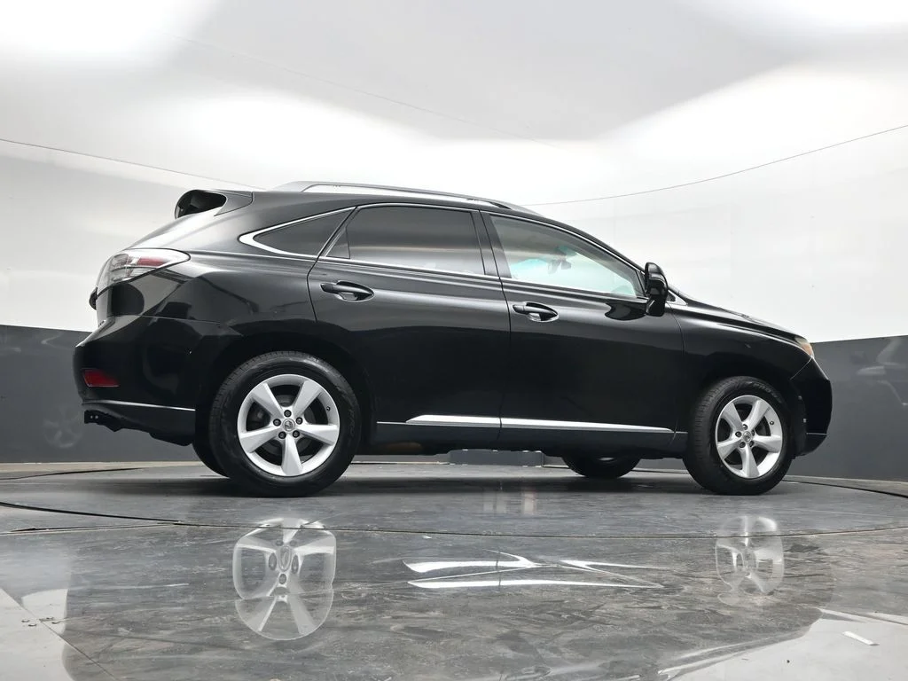 Used 2010  Lexus 350 image 34