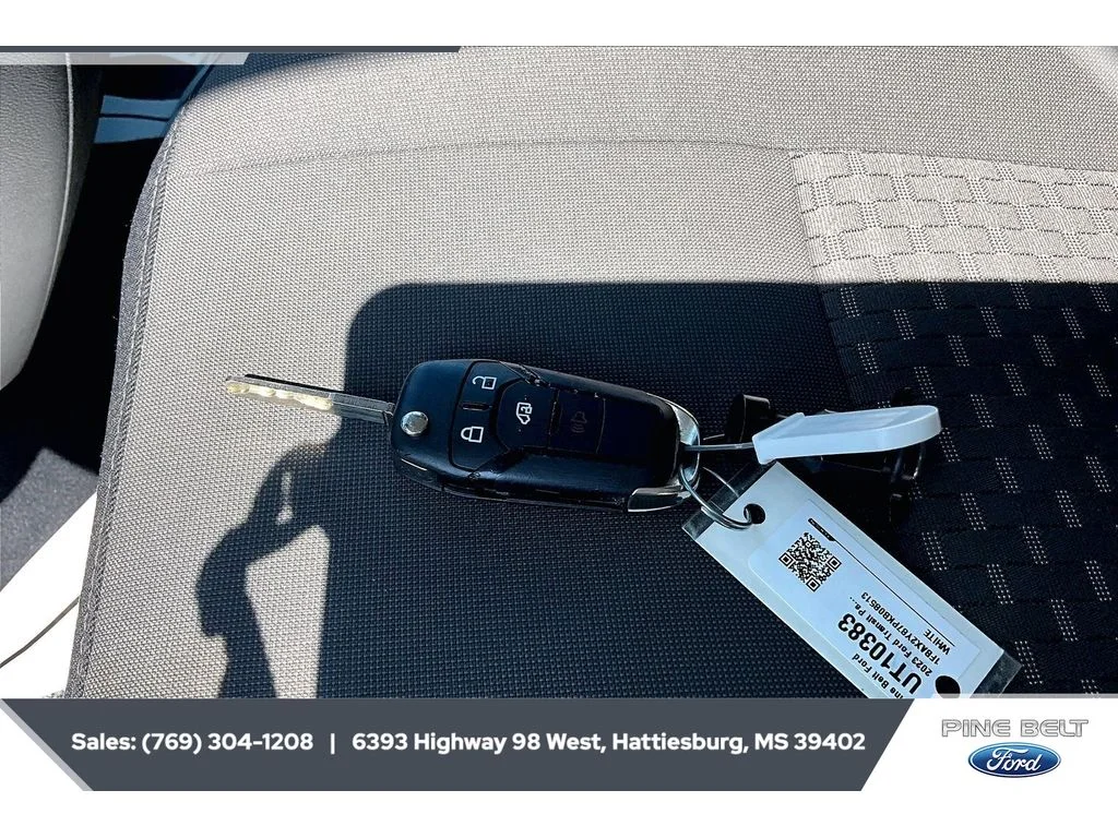 Used 2023 Oxford White Ford XLT image 9