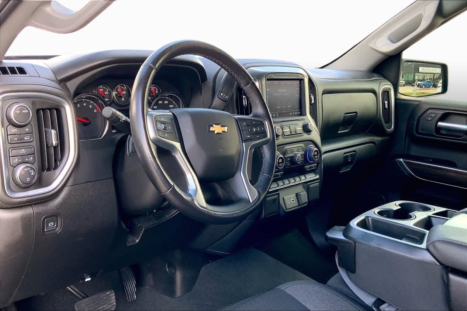 Used 2022 Northsky Blue Metallic Chevrolet LT image 25