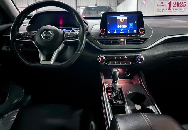 Used 2021 Silver Nissan 2.5 SR image 25