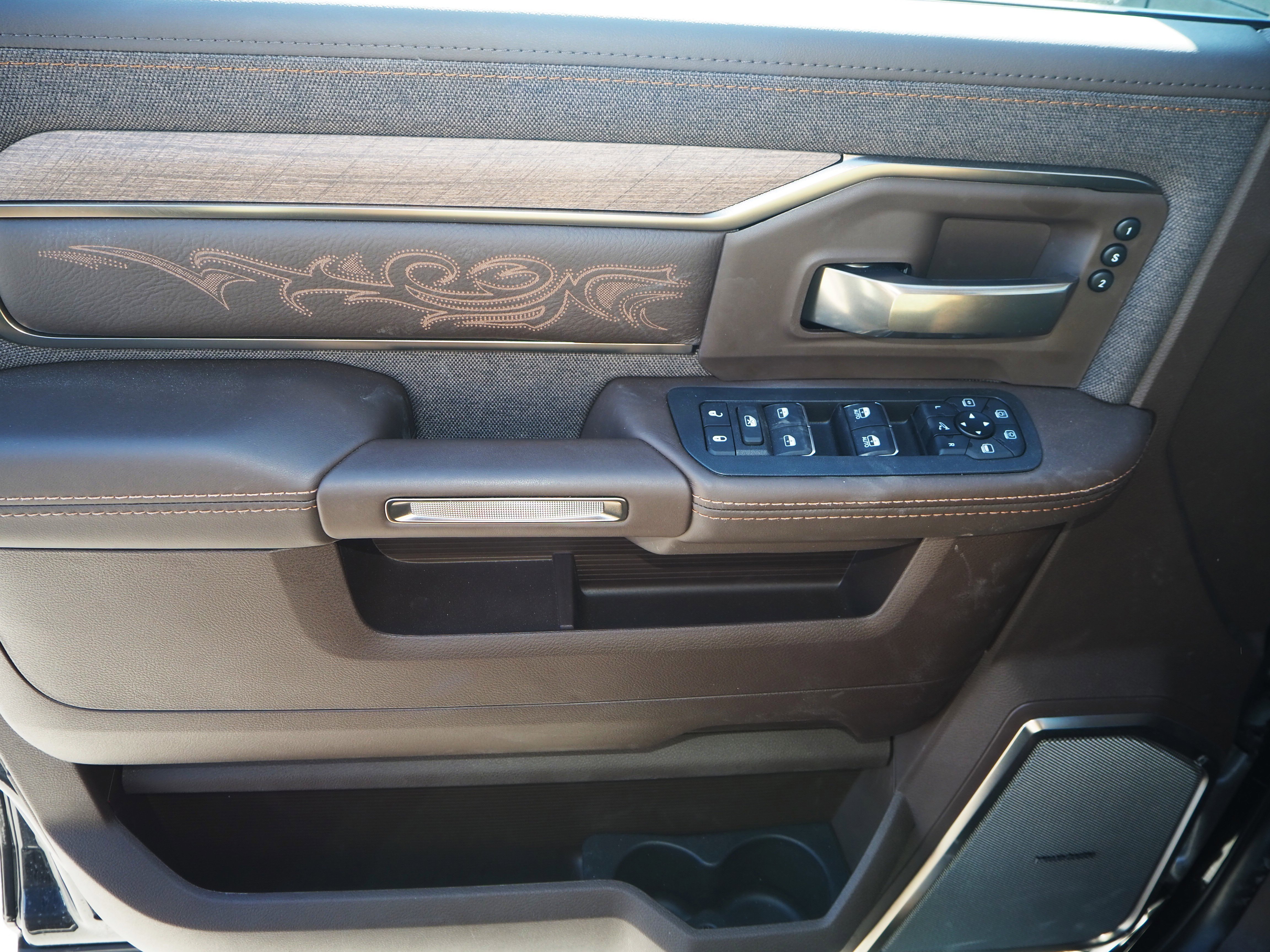 2025 RAM 2500 Limited - Photo 17