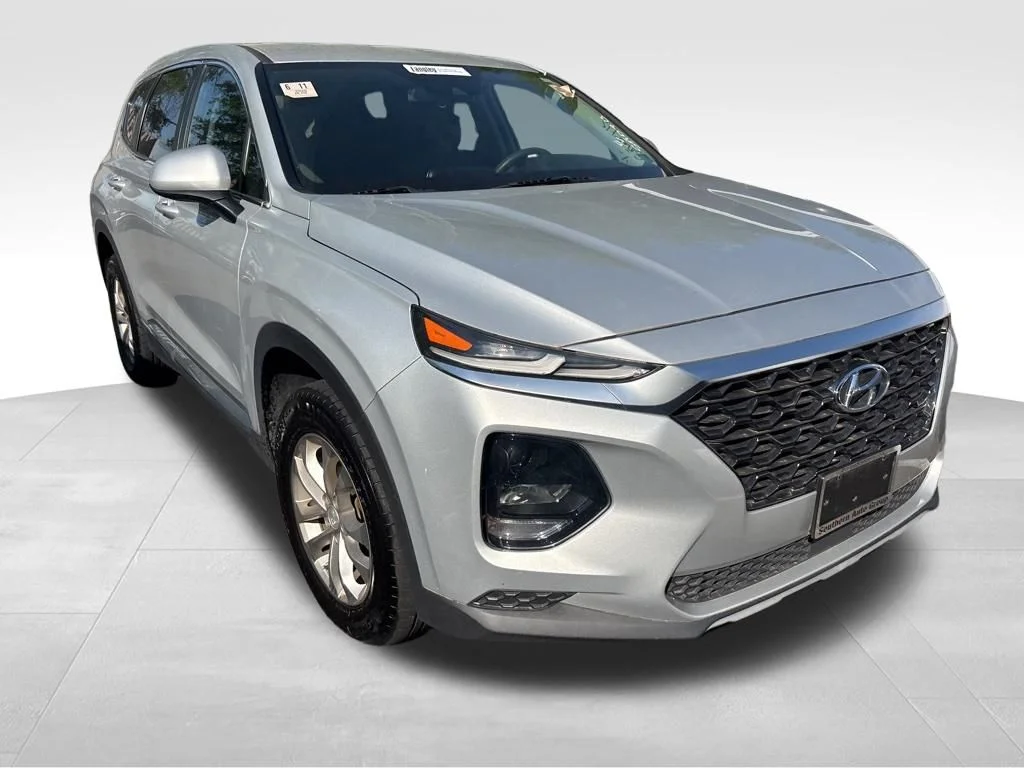 Used 2020 Silver Hyundai SE image 7