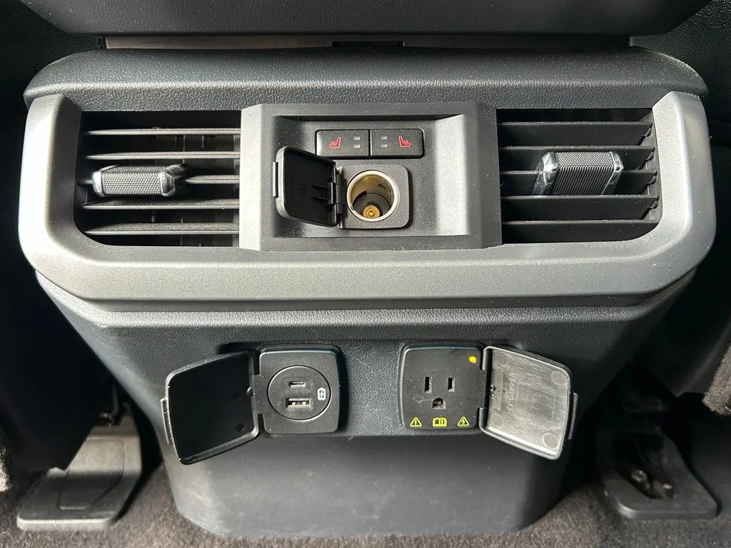 Used 2022 Black Ford Lariat image 23