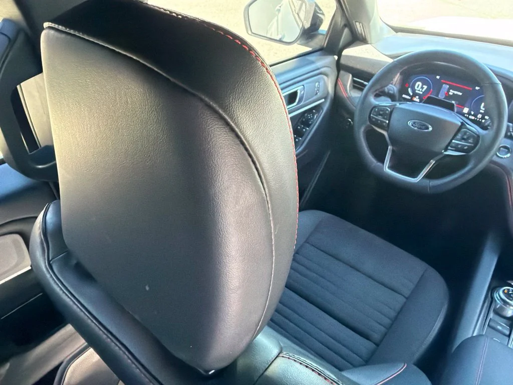 Certified Used 2025 Star White Ford ST-Line image 17