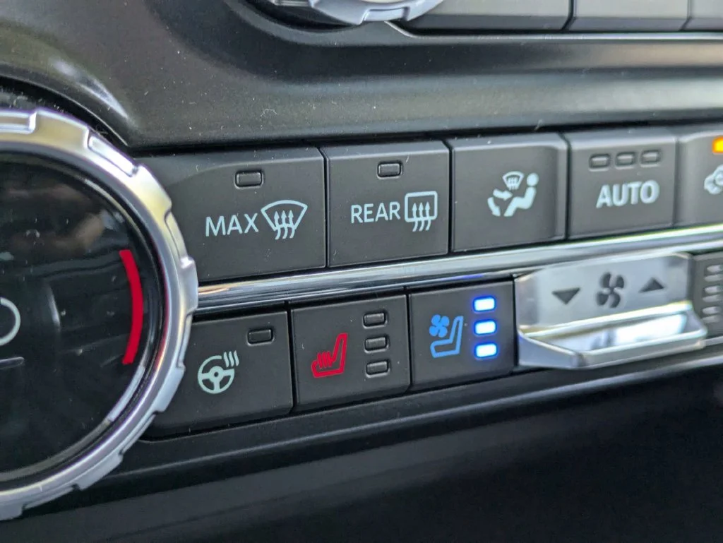 New 2026 Oxford White Ford Lariat image 23