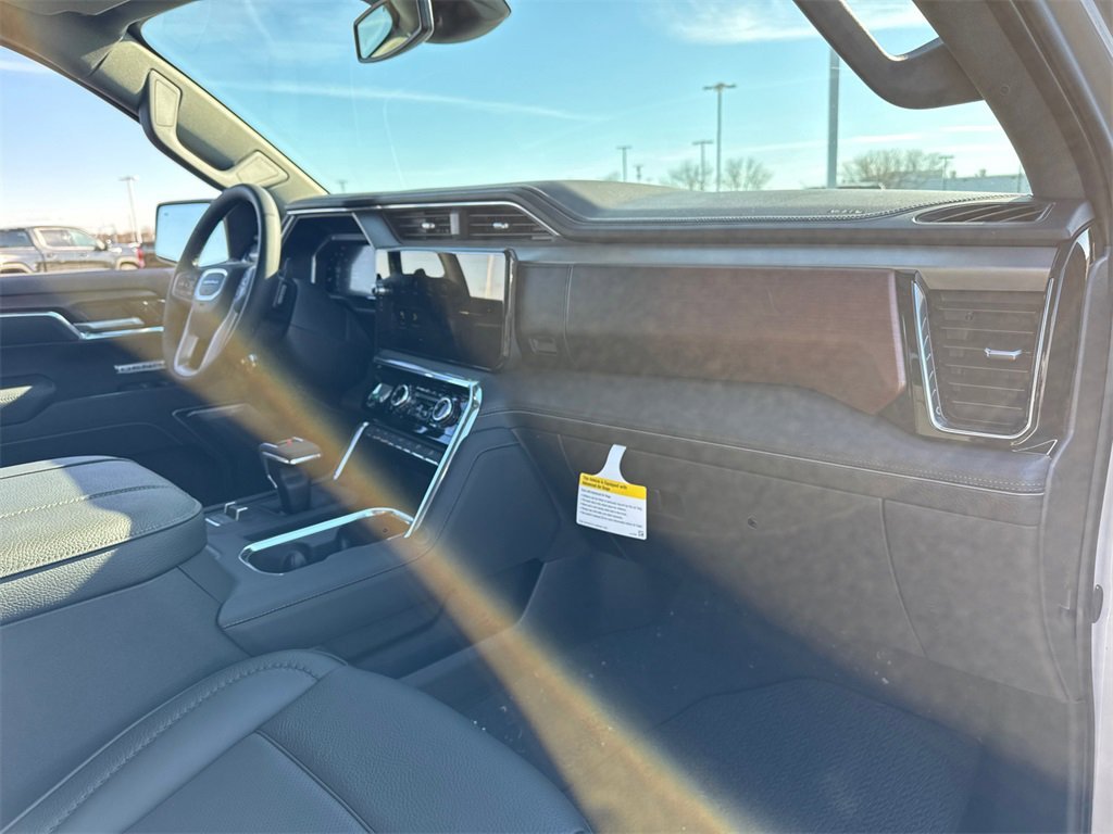 2026 GMC SIERRA - Image 40