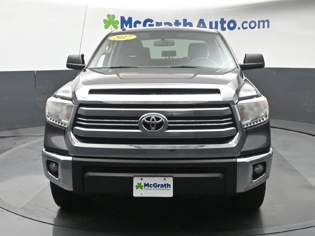 Used 2017 Gray Toyota SR5 image 6