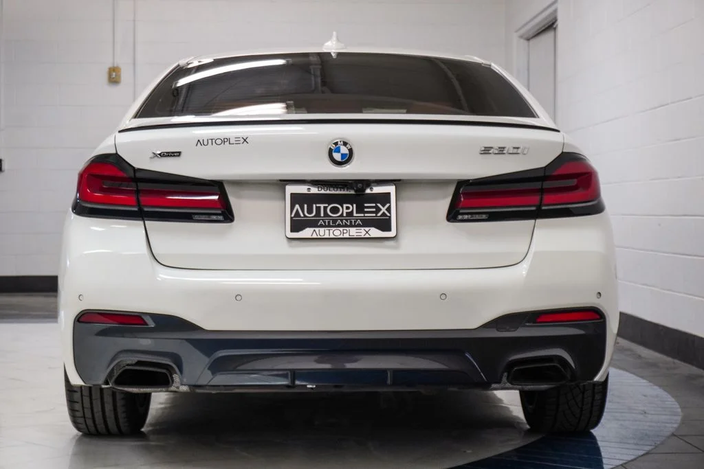 Used 2023 White BMW 530i xDrive image 29