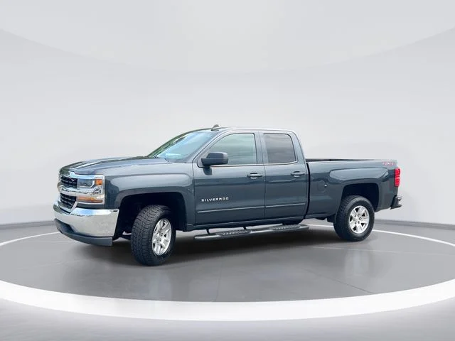 Used 2019 Gray Chevrolet LT image 1