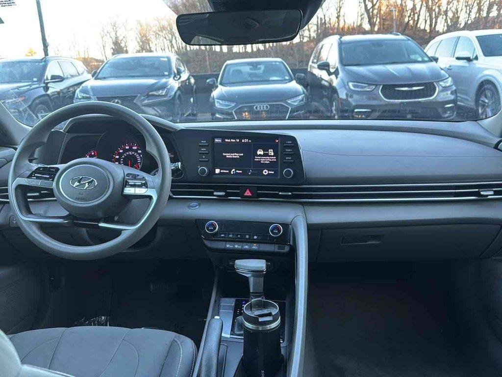Used 2023 Portofino Gray Hyundai SEL image 17