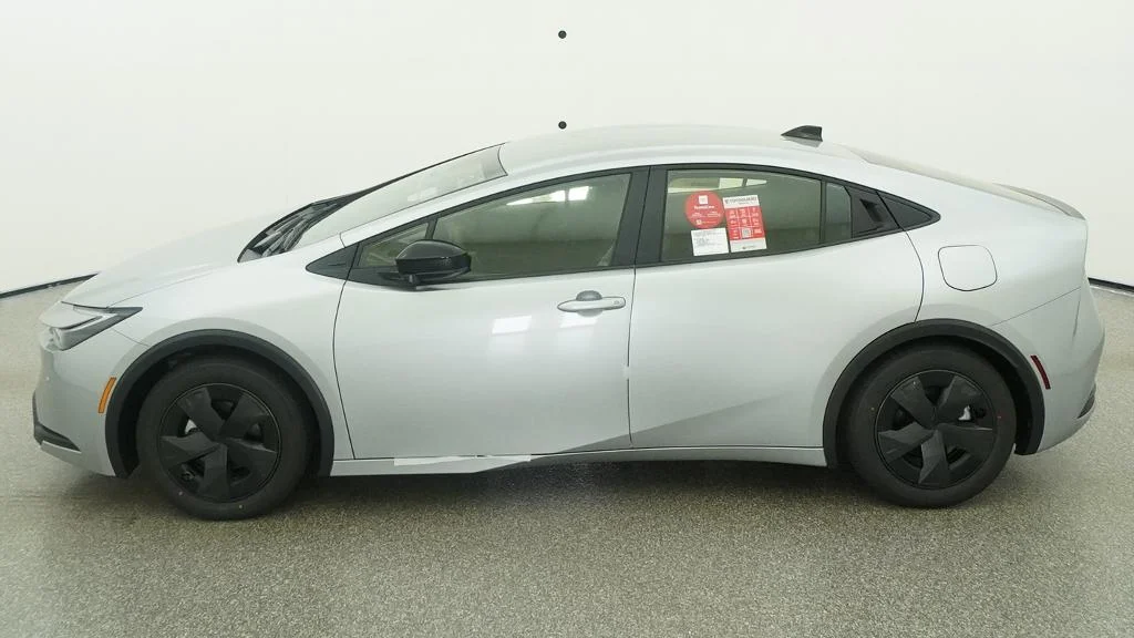 New 2027 Cutting Edge Toyota LE image 14