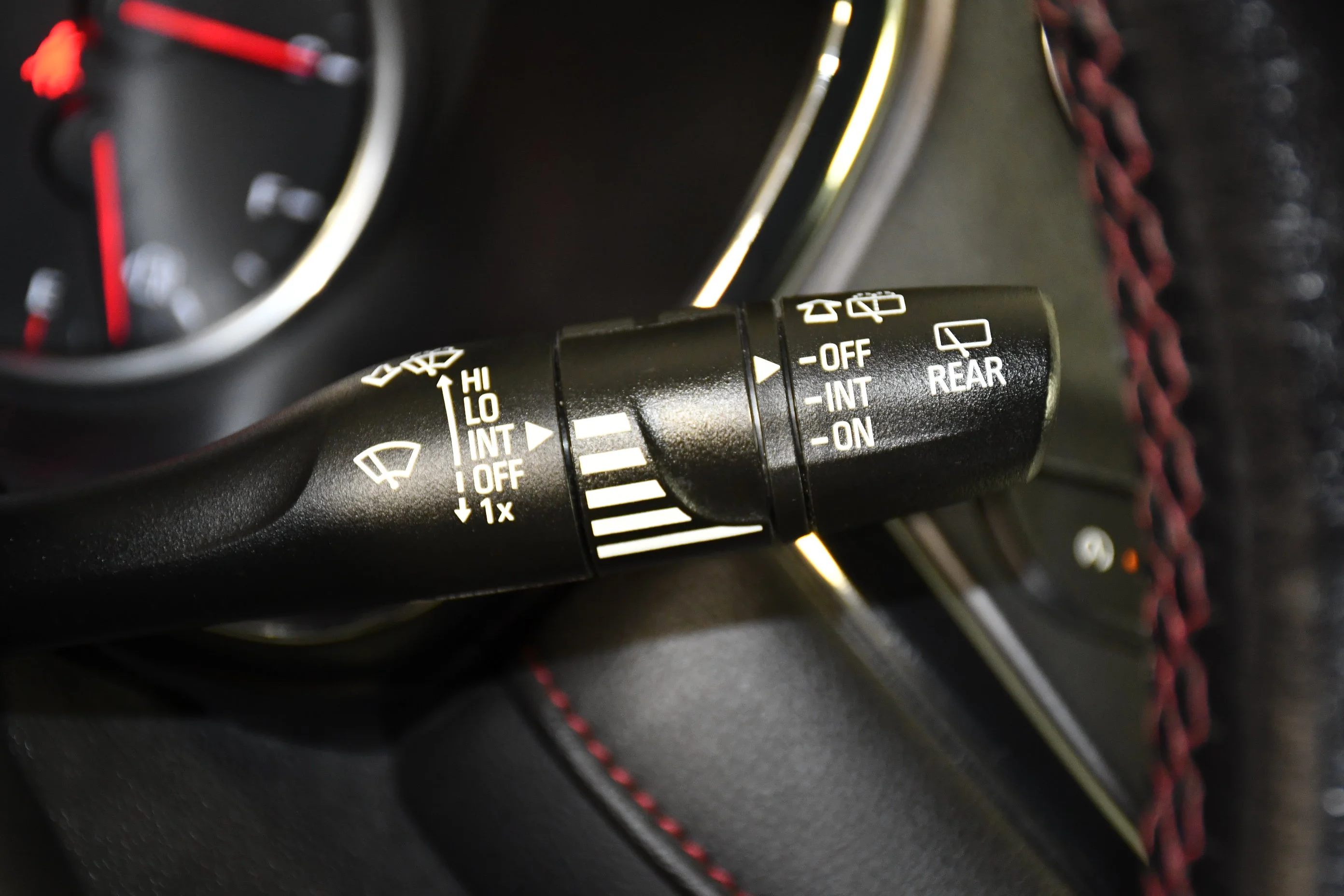 Used 2022 Silver Ice Metallic Chevrolet RS image 23
