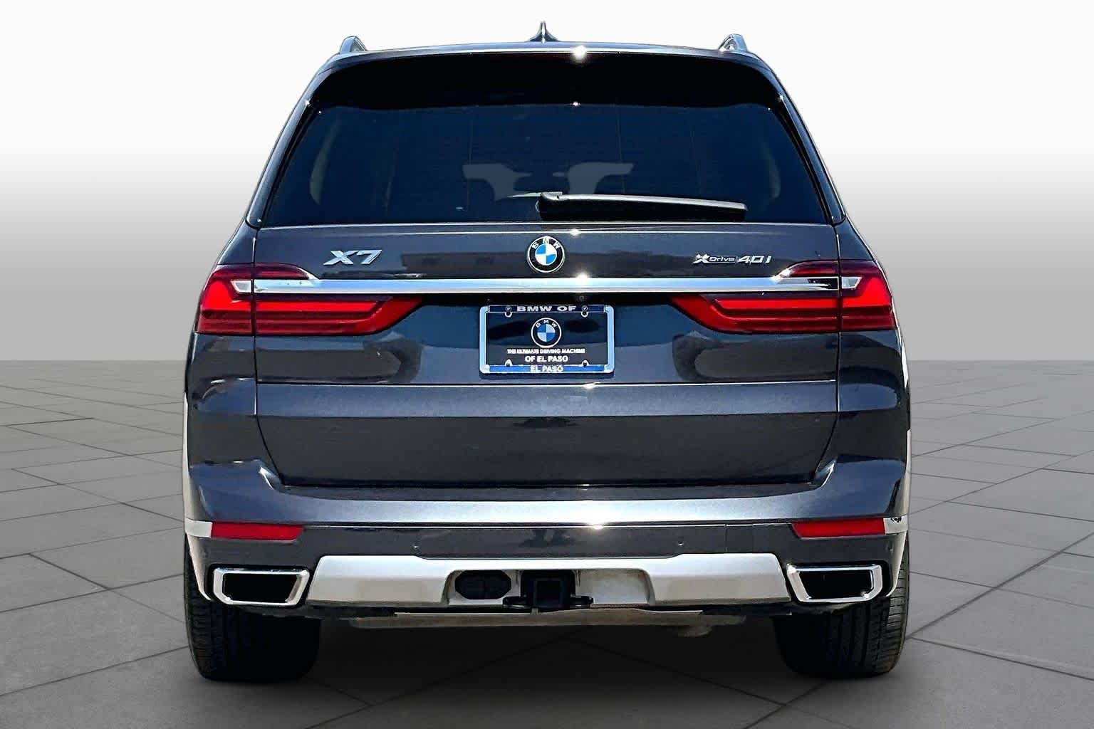 Used 2021 Dark Graphite Metallic BMW xDrive40i image 4