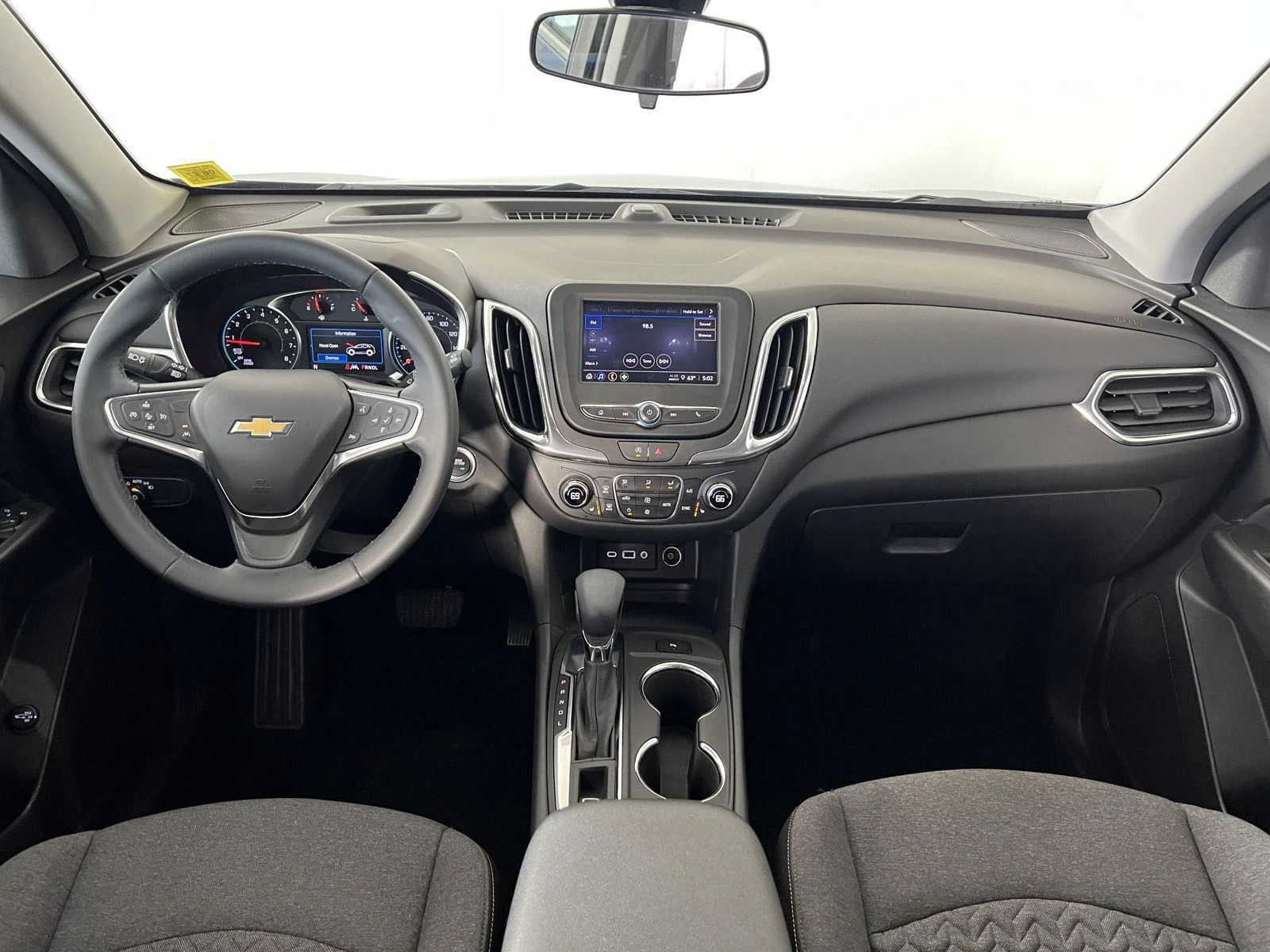 Used 2024 Lakeshore Blue Metallic Chevrolet LT image 18