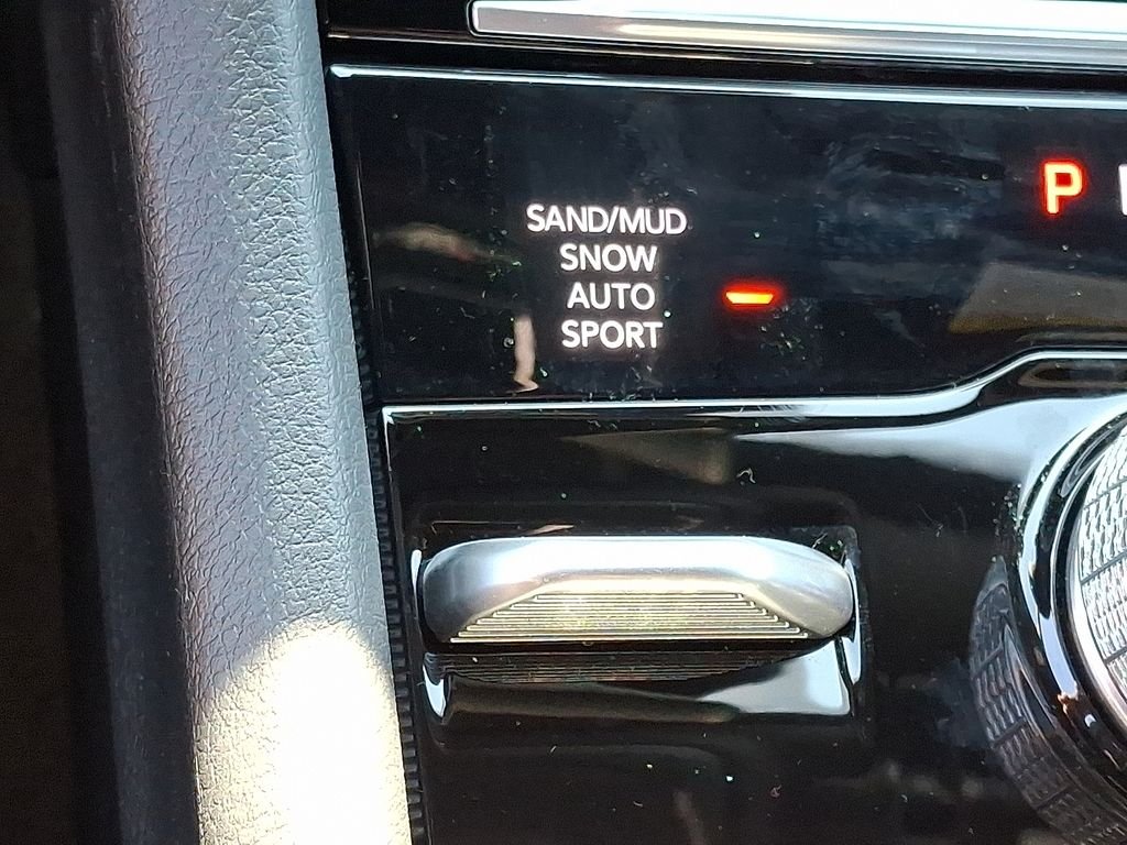 New 2026 White Jeep Altitude image 17