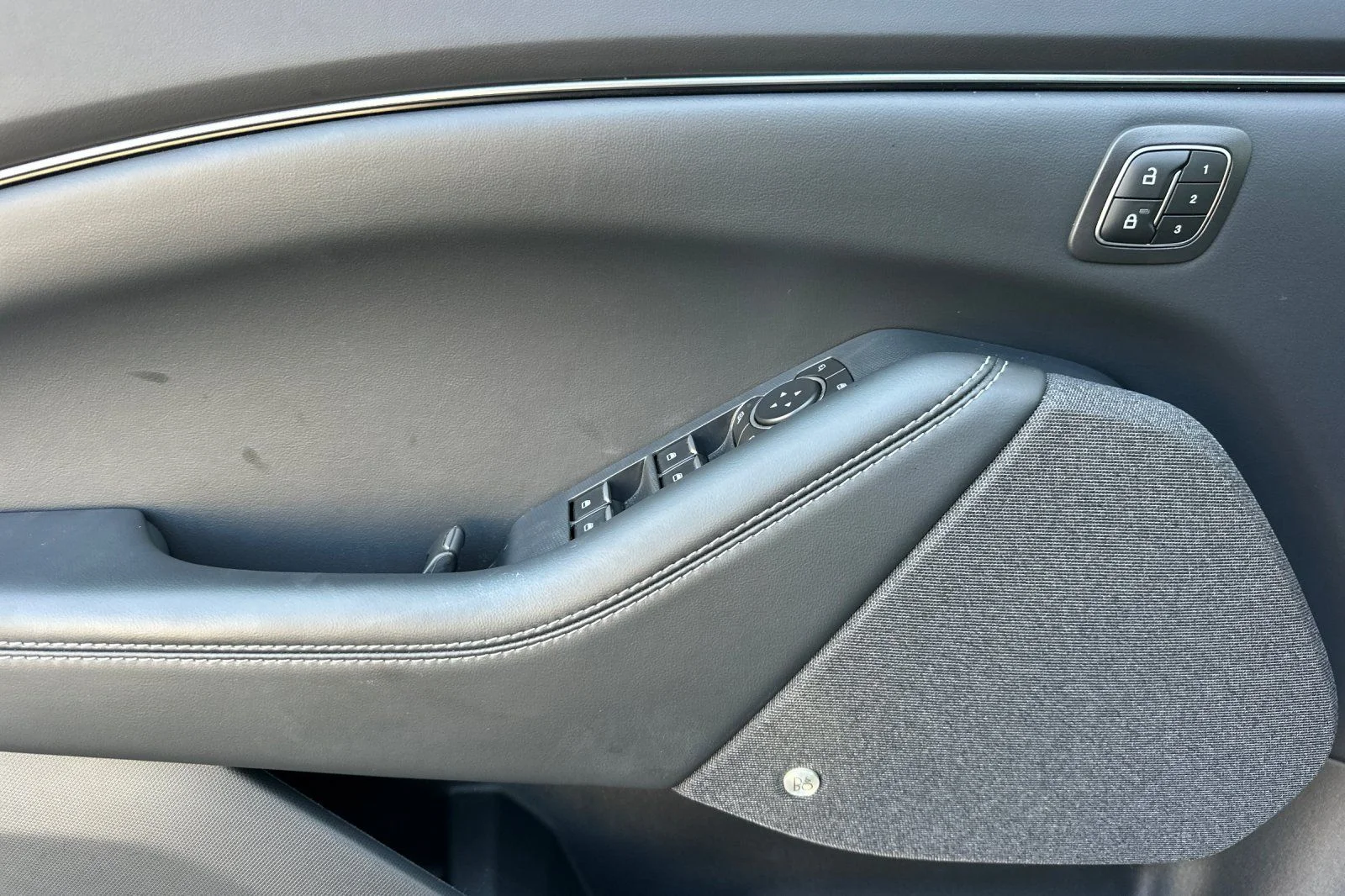 Used 2023 White Ford Premium image 10
