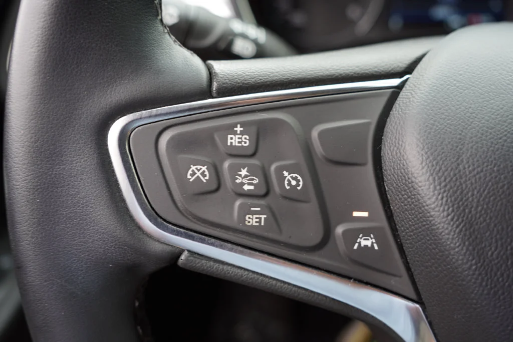 Used 2024 Lakeshore Blue Metallic Chevrolet LT image 32