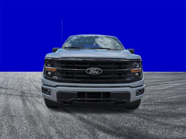 New 2026 Iconic Silver Metallic Ford XLT image 9