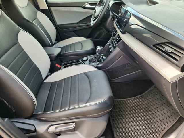 Used 2022  Volkswagen SEL image 14