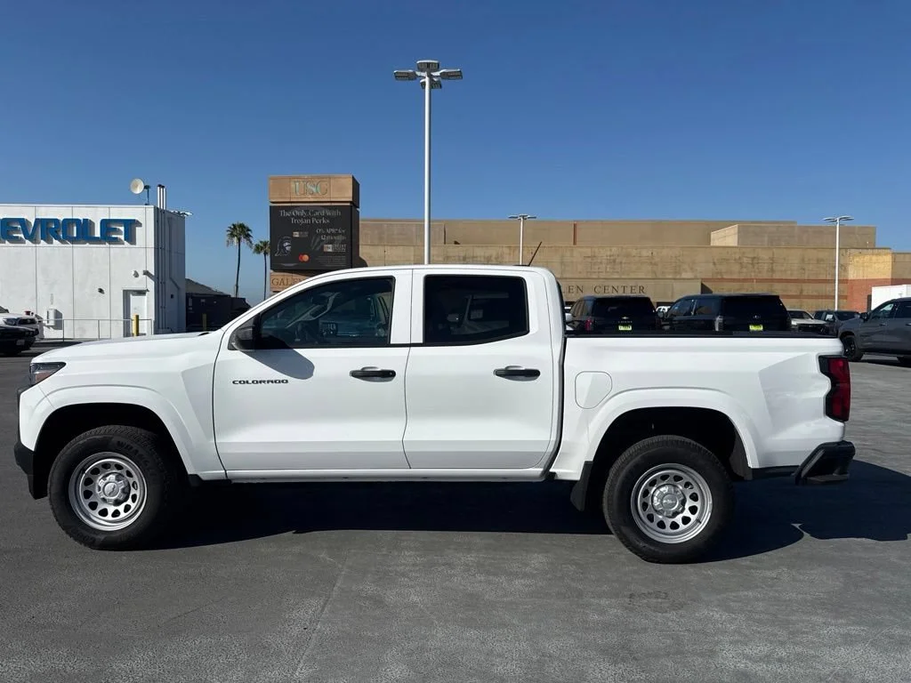 Used 2026 Summit White Chevrolet WT image 8