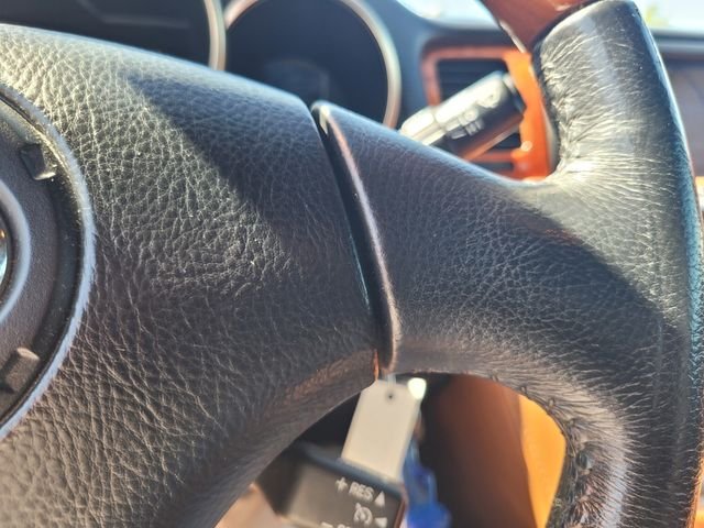 Used 2006 White Lexus 430 image 28