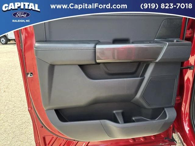Used 2022 Red Ford XLT image 18