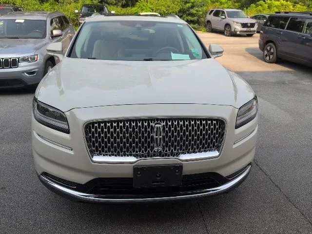 Used 2023 White Lincoln Reserve image 2