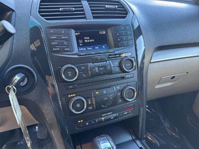 Used 2017 Blue Ford Base image 24