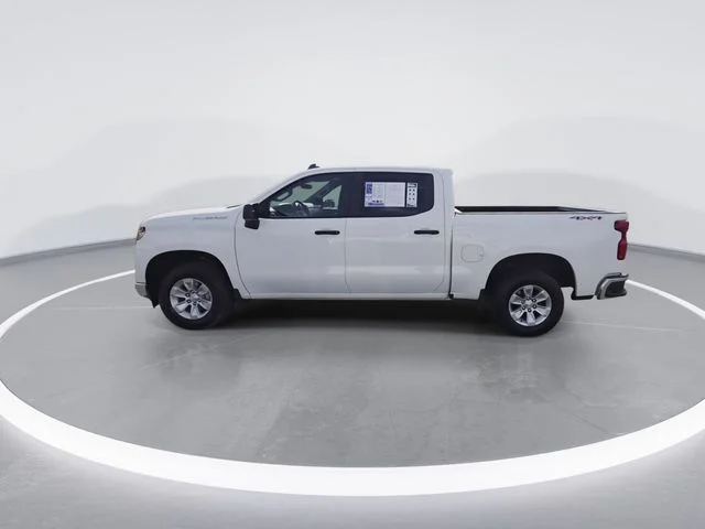 Used 2024 White Chevrolet WT image 5