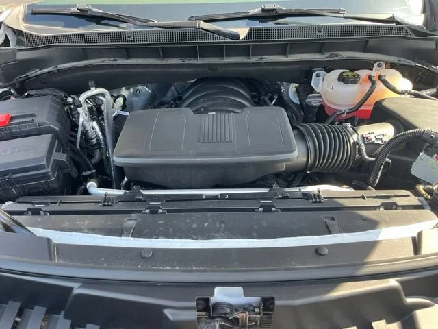 Used 2025 Summit White Chevrolet LS image 31