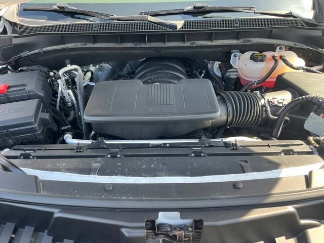 Used 2025 Summit White Chevrolet LS image 31