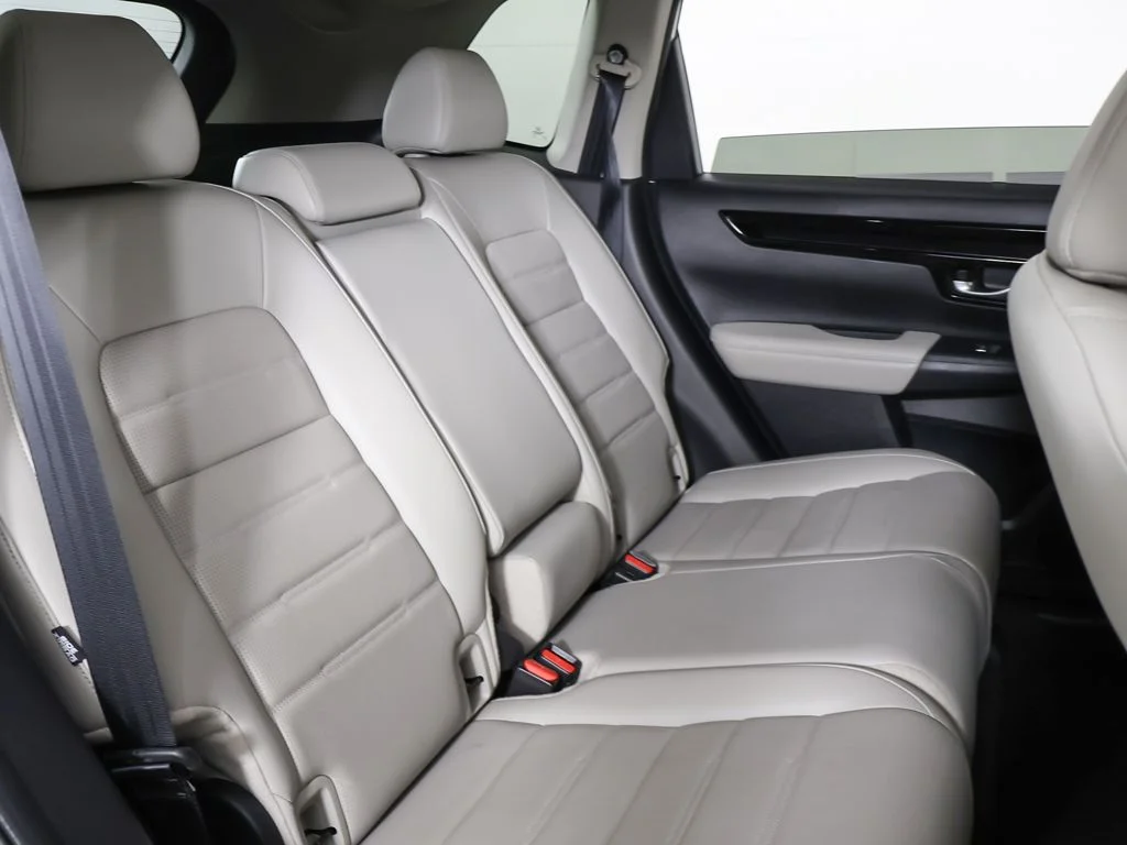 Used 2024 Platinum White Pearl Honda EX-L image 34