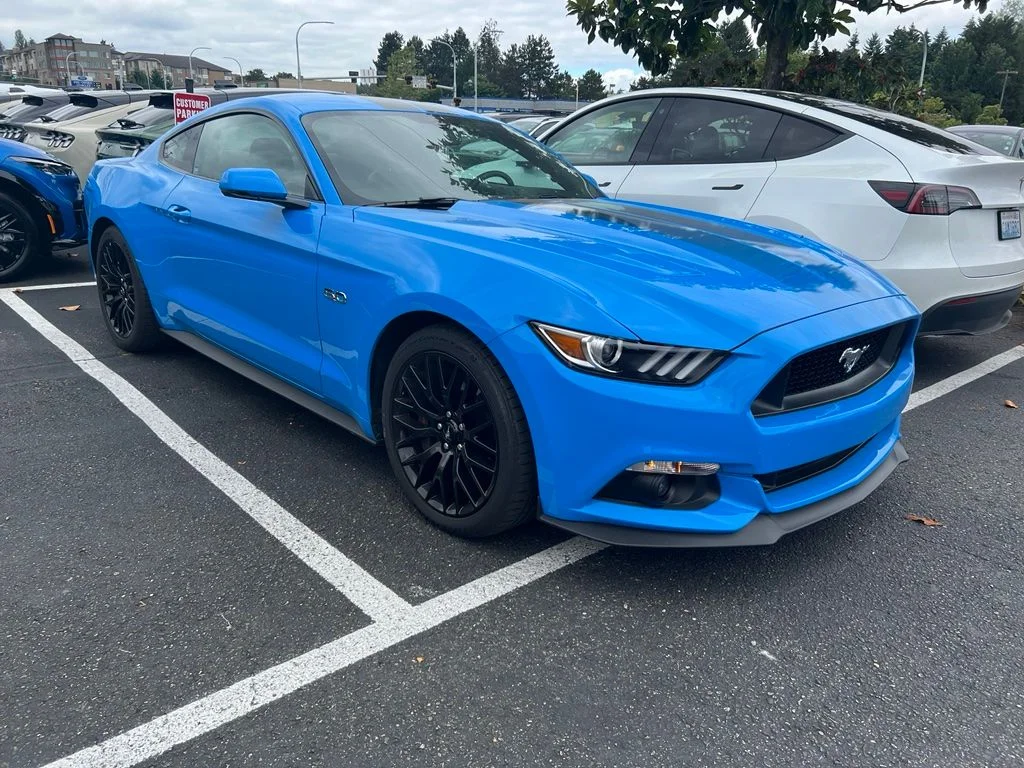 Used 2017 Grabber Blue Ford GT Premium image 1
