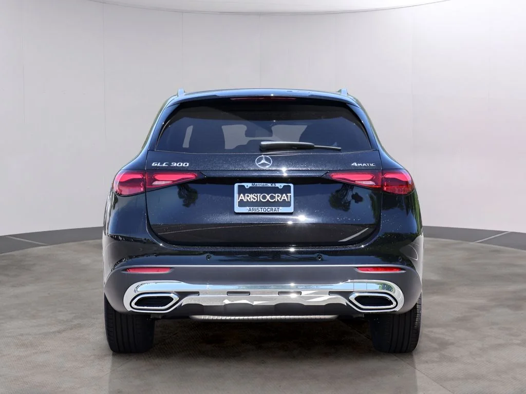 New 2026 Black Mercedes-Benz GLC 300 image 6