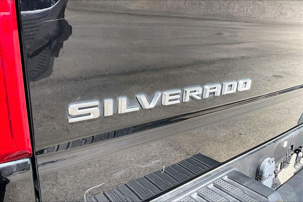 Used 2023 Black Chevrolet LT image 27