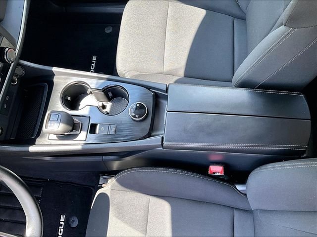 Used 2025 White Nissan S image 15