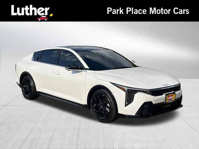 2025 Kia K4 GT-Line Turbo