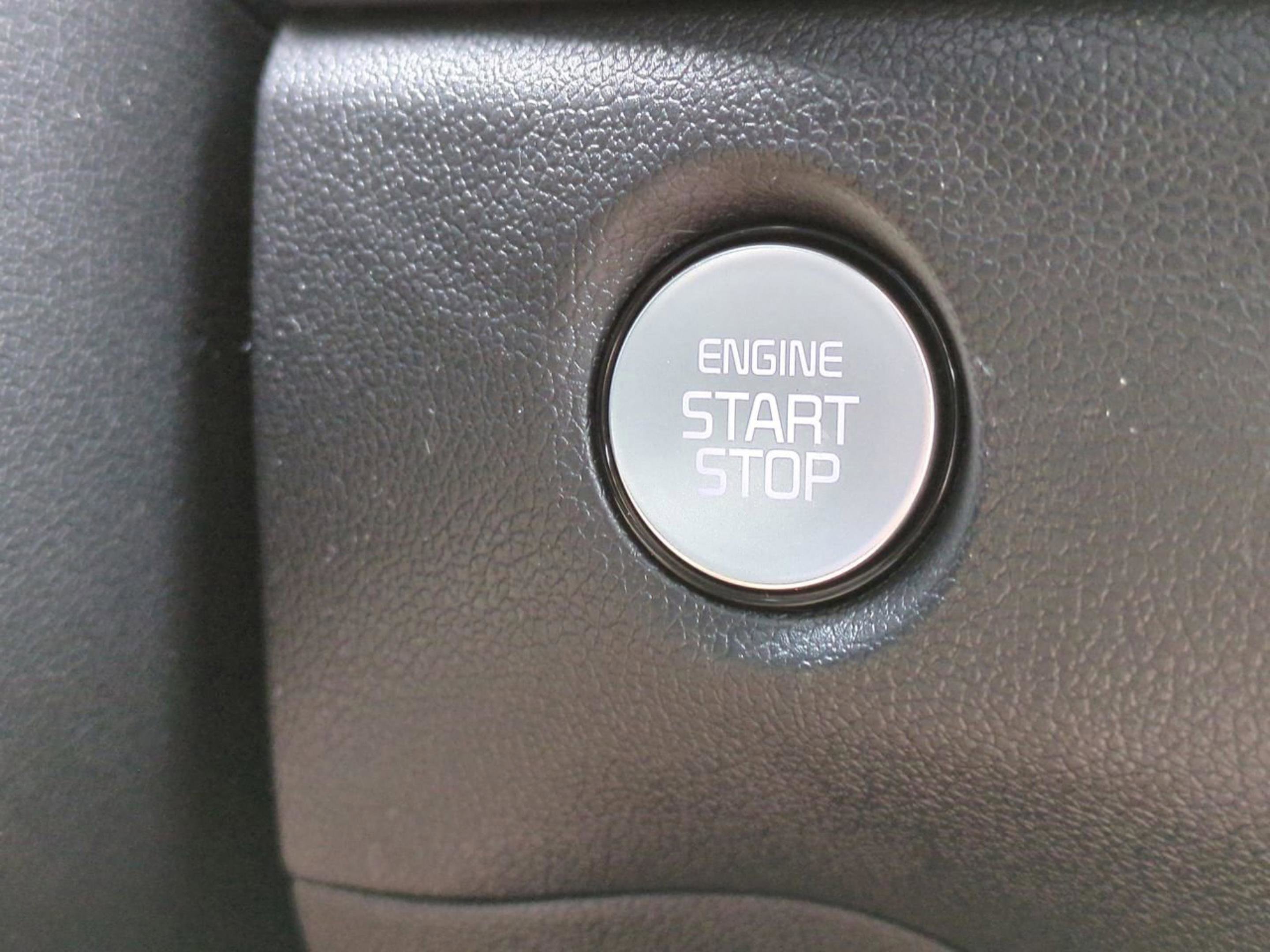 New 2026 Ivory Silver Kia LX image 52