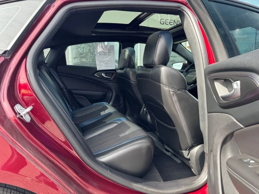 Used 2016 Red Chrysler S image 13