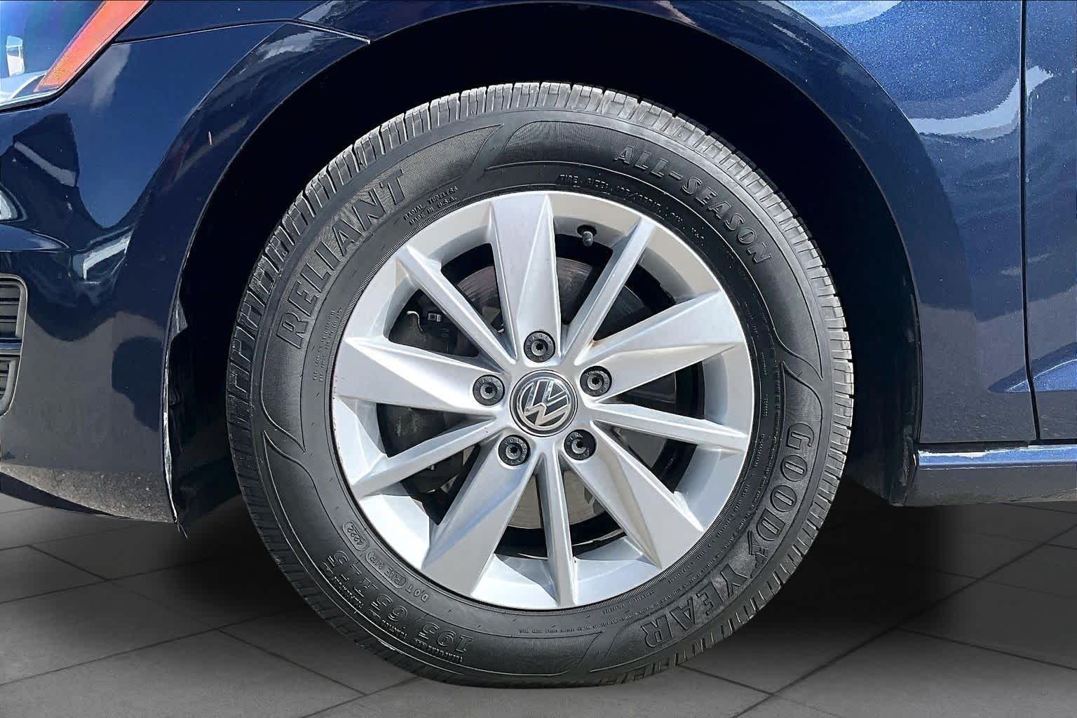 Used 2017 Night Blue Metallic Volkswagen S image 11