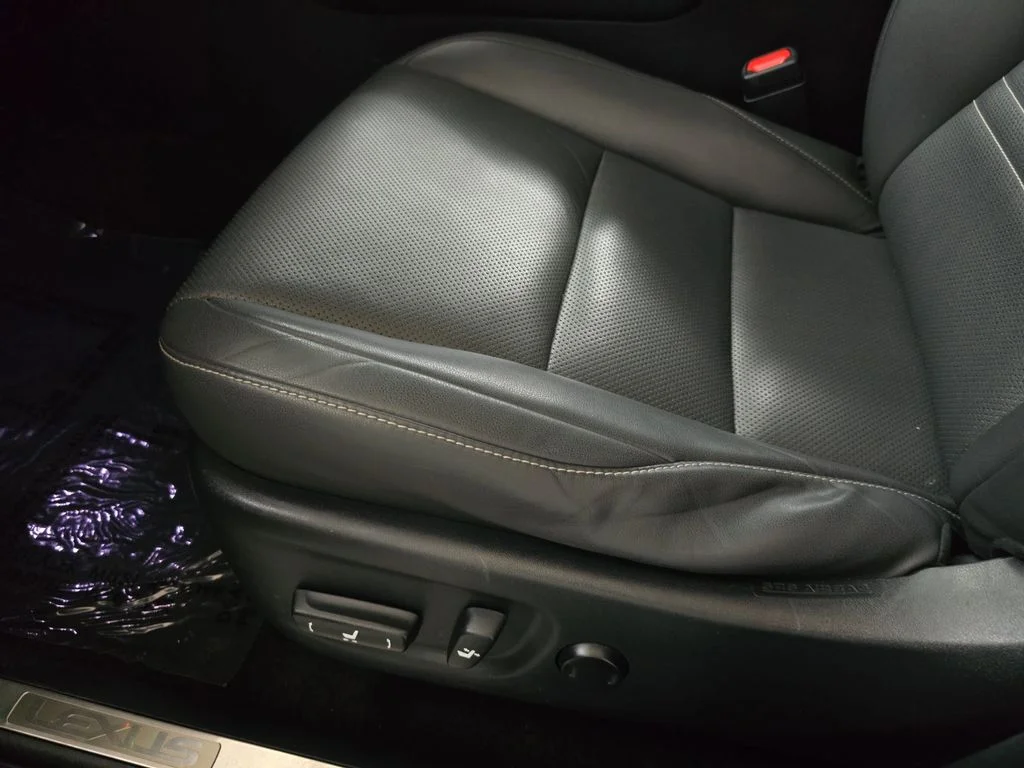 Used 2015 Obsidian Lexus 200t image 30