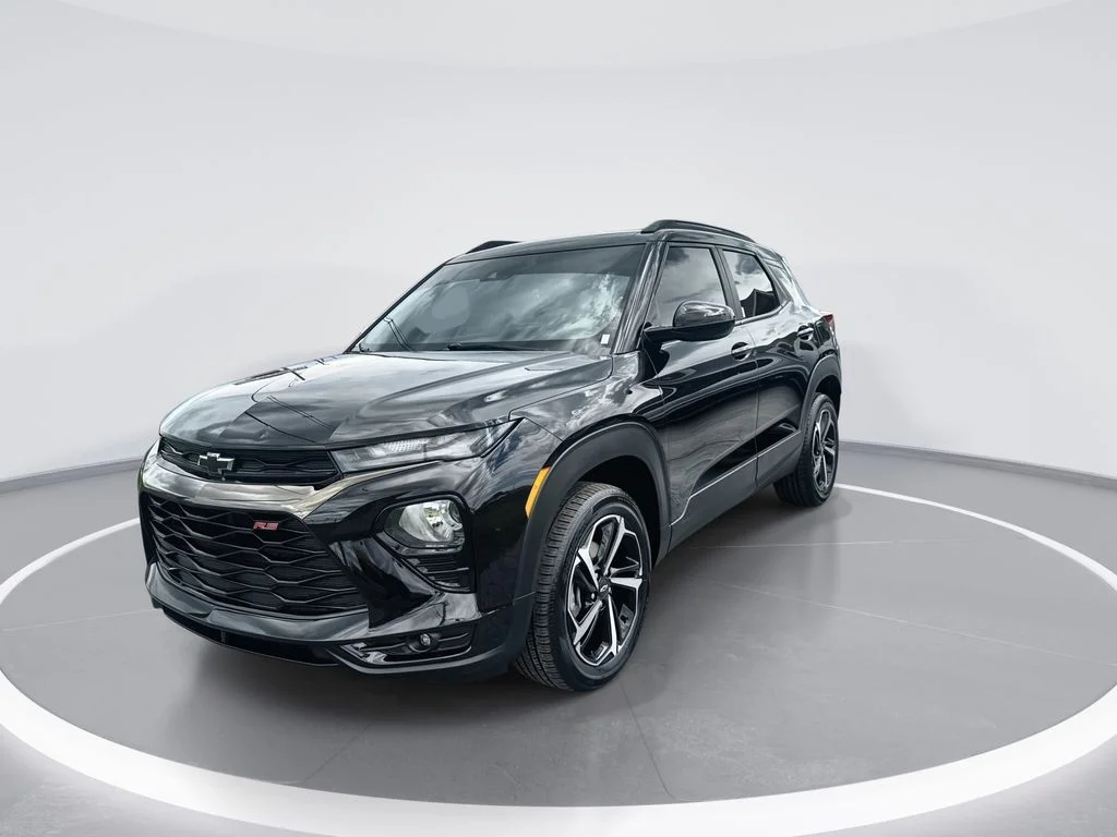 Used 2022 Black Chevrolet RS image 4