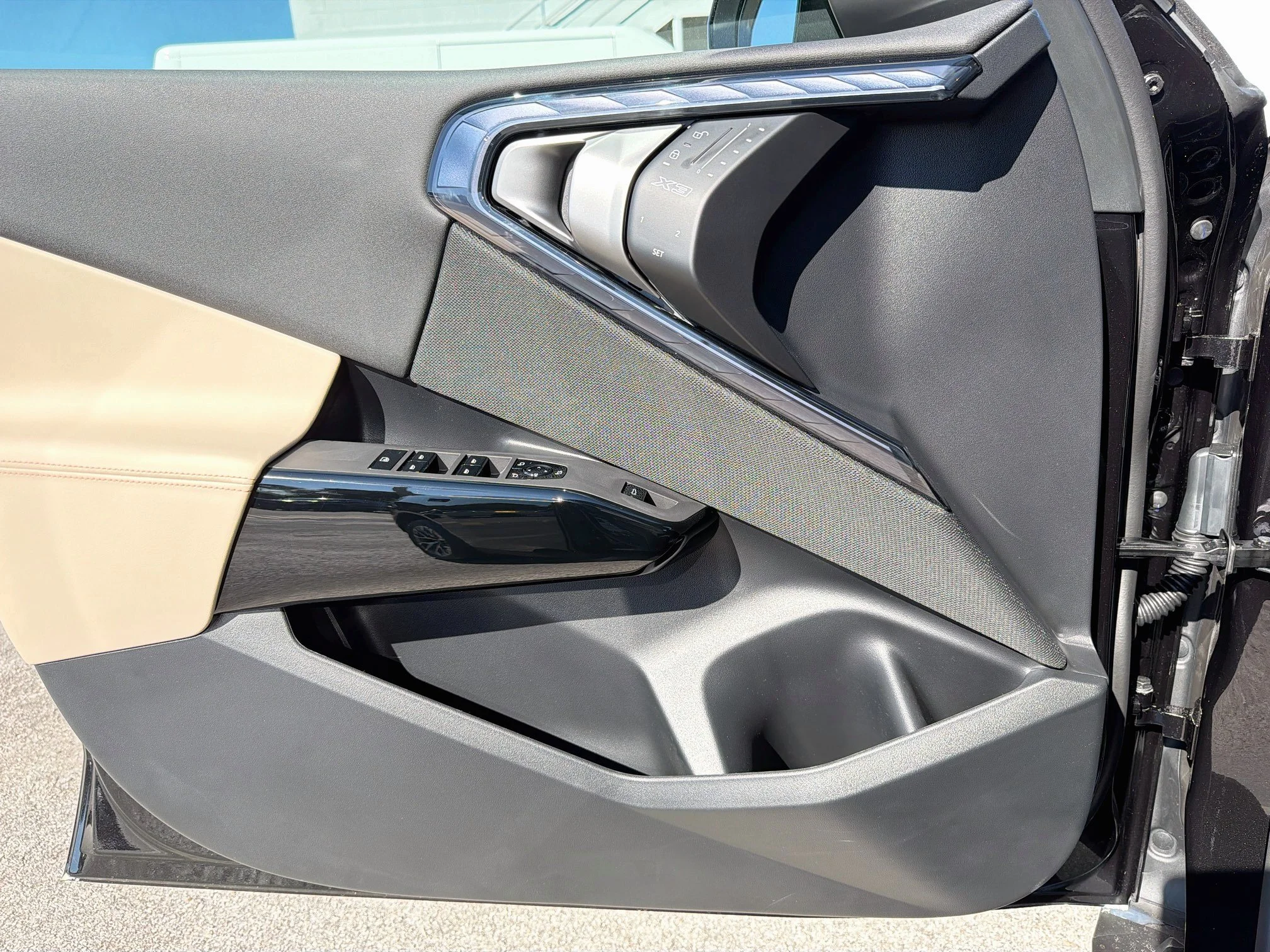 New 2026 Black Sapphire Metallic BMW 30 xDrive image 22