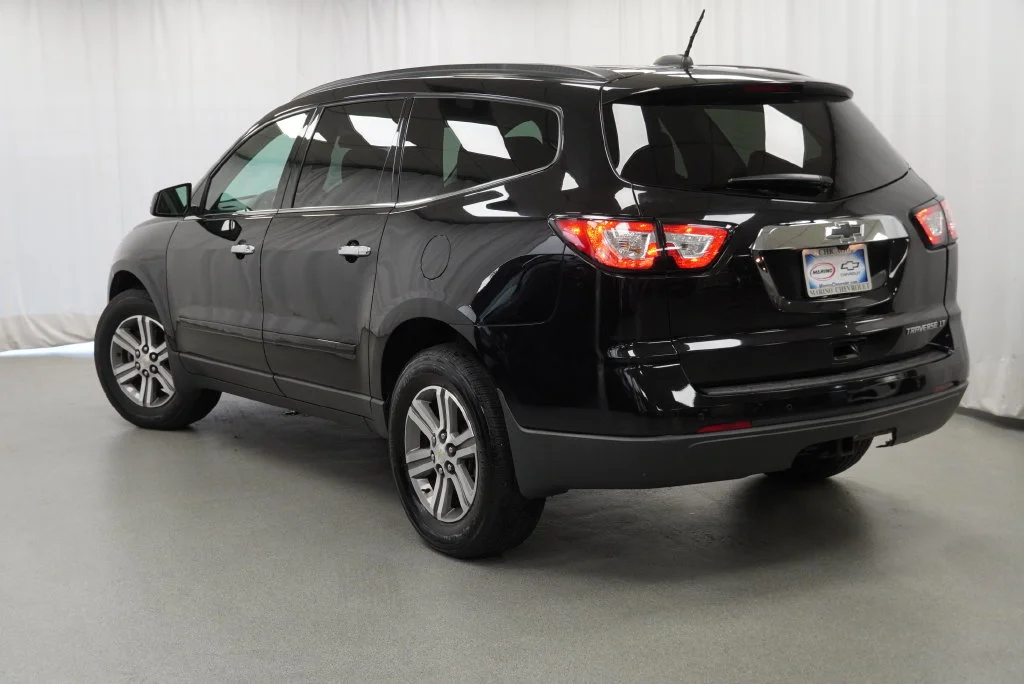 Used 2016 MOSAIC BLACK METALLIC Chevrolet LT image 23