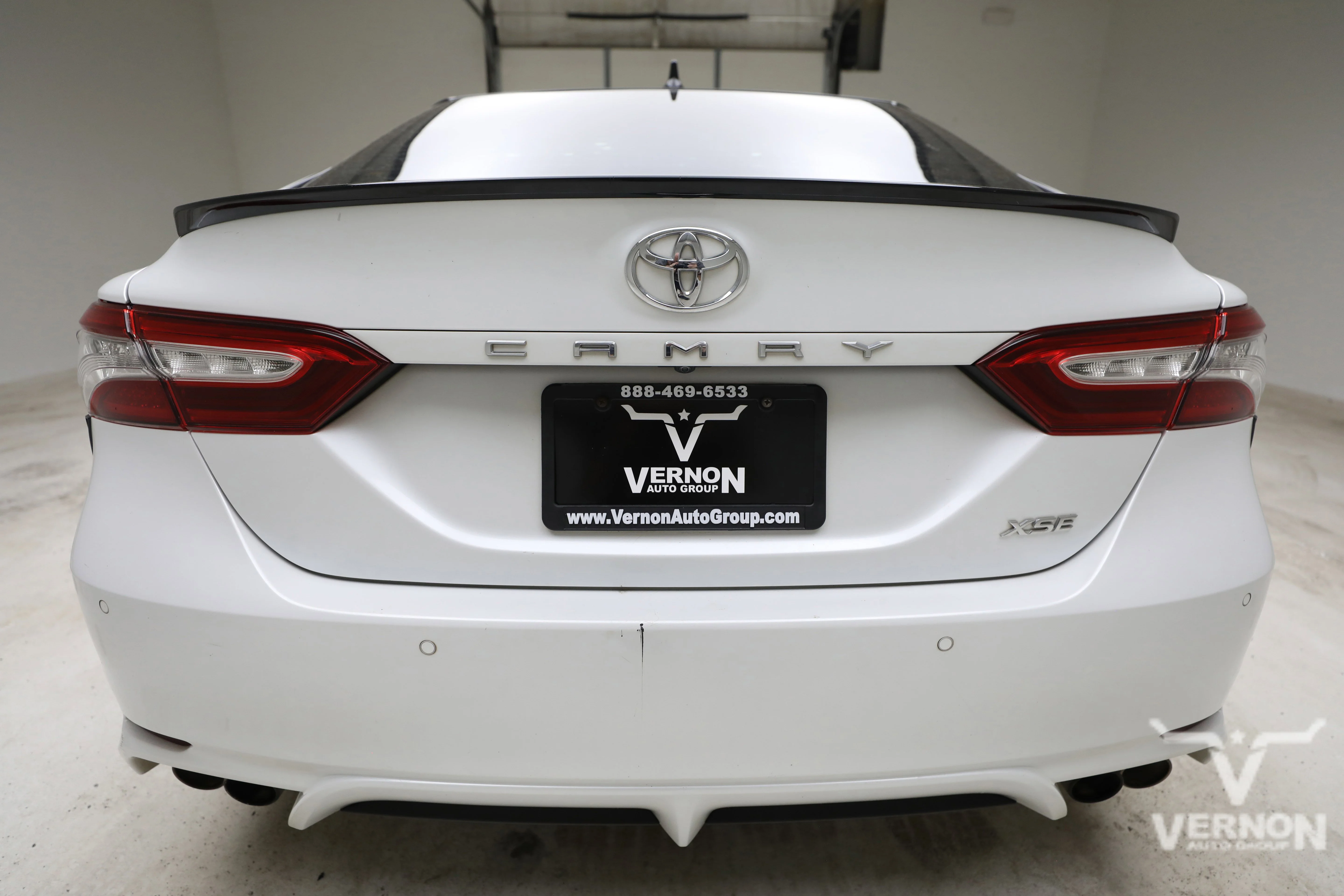 Pre-Owned 2019 Toyota Camry XLE Sedan FWD